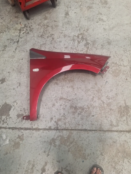 Aleta fiat bravoRojo